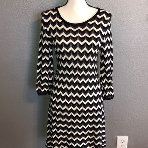 Alice + Olivia Chevron Sweater Long Sleeve Dress